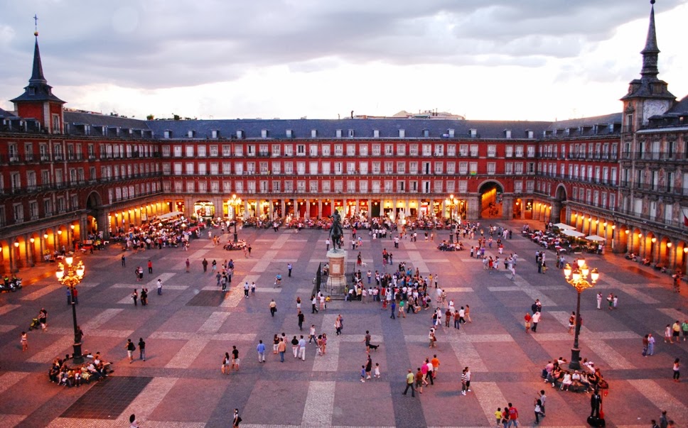 Praça Plaza Mayor em Madri