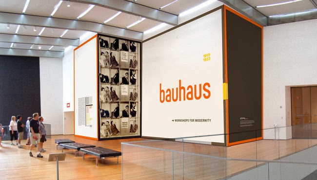 Interior da escola Bauhaus na Alemanha