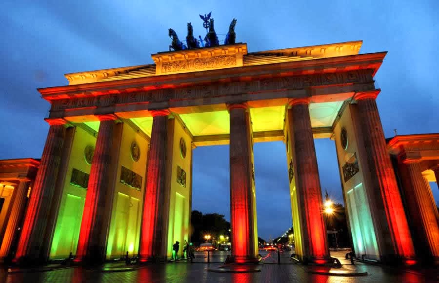Portão de Brandemburgo em Berlim iluminado