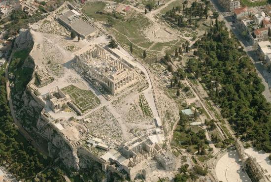Templo Erecteion em Atenas visto de cima