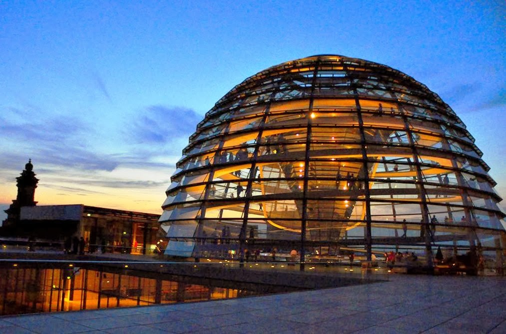 Cúpula de vidro do Prédio Reichstag em Berlim