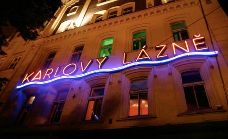 Balada Karlovy Lazne em Praga | República Checa