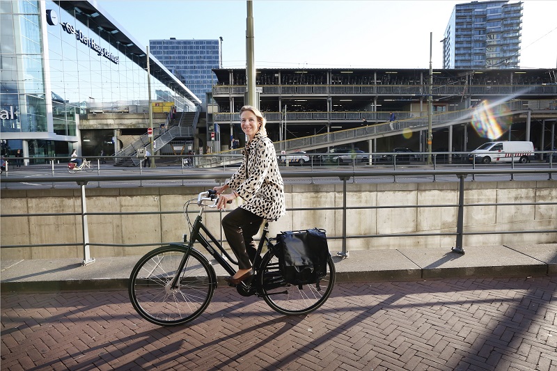 Andando de bicicleta na Holanda