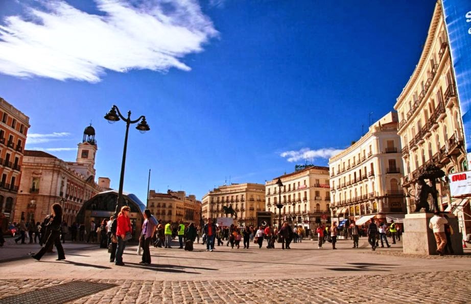 Praça Puerta del Sol em Madri 