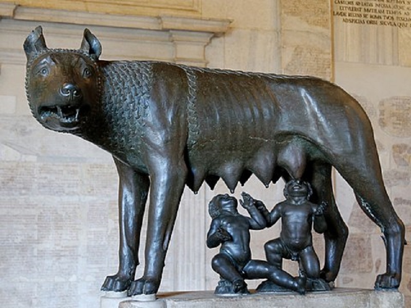 Estátua em bronze da Loba no Palácio dos Conservadores em Roma