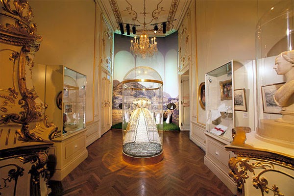 Interior do Palácio Imperial de Hofburg em Viena