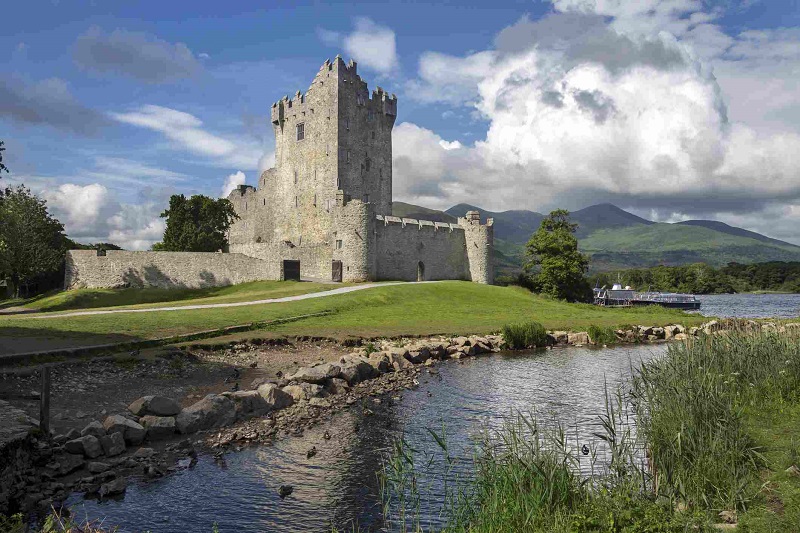 Castelo em Ring of Kerry em Killarney na Irlanda