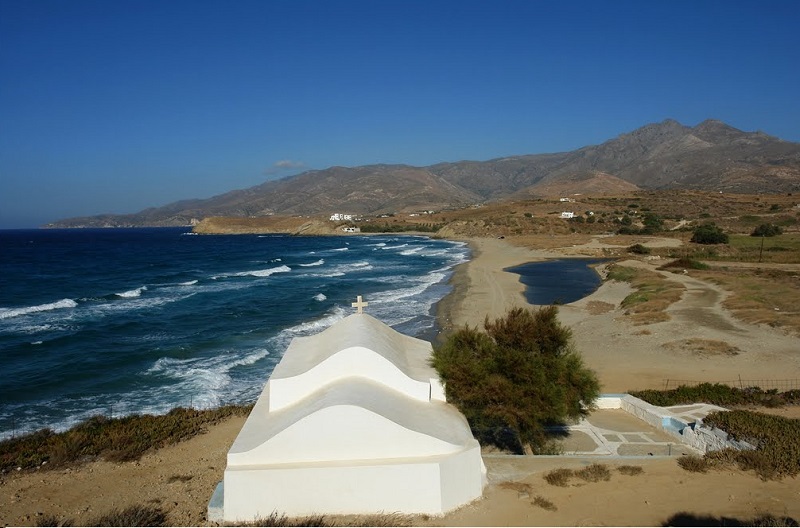 Praia Amitis na ilha de Naxos