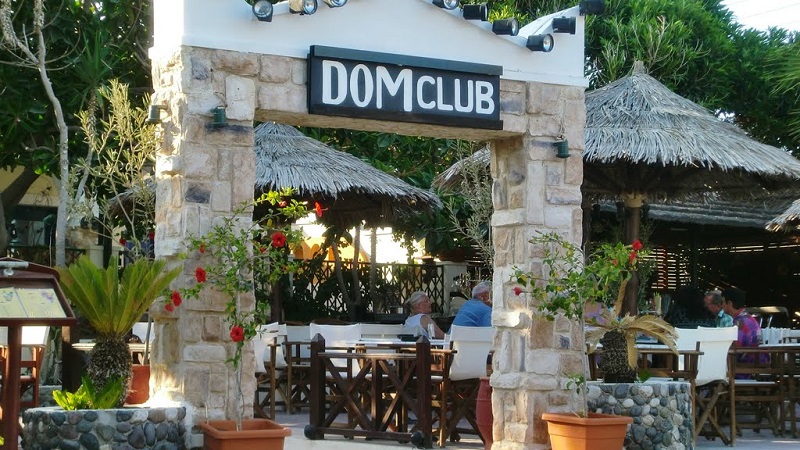 Dom Club na ilha de Santorini