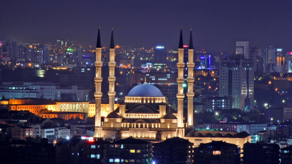 Mesquita Kocatepe em Ancara na Turquia