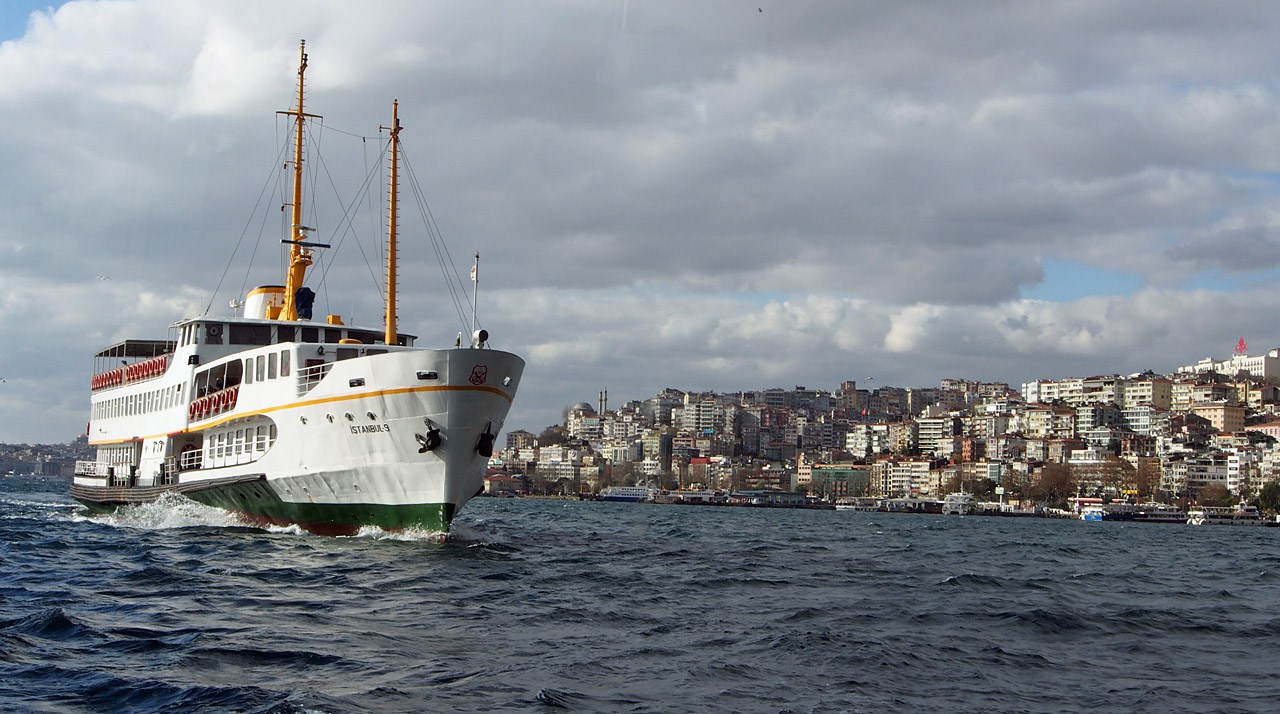 Passear de barco na lua de mel em Istambul