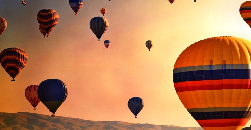 Voo de balão ao nascer do Sol na Capadócia